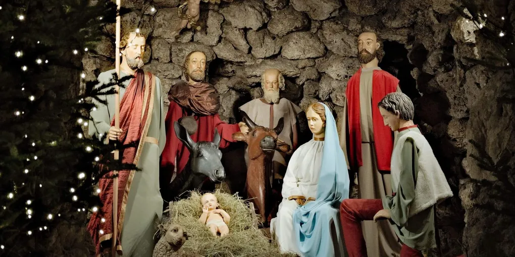 Cover image for What is the meaning of Christmas to Us?