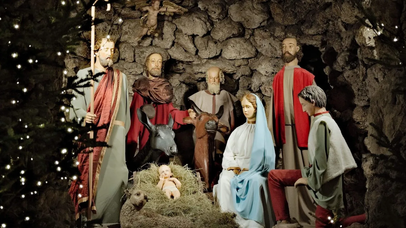 Cover image for What is the meaning of Christmas to Us?